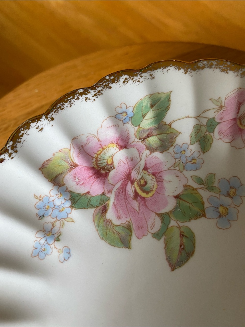 Vtg Limoge China Rose Scalloped 7 1/4” Dessert/Bread/Salad Plates set of 8 - Picture 13 of 13